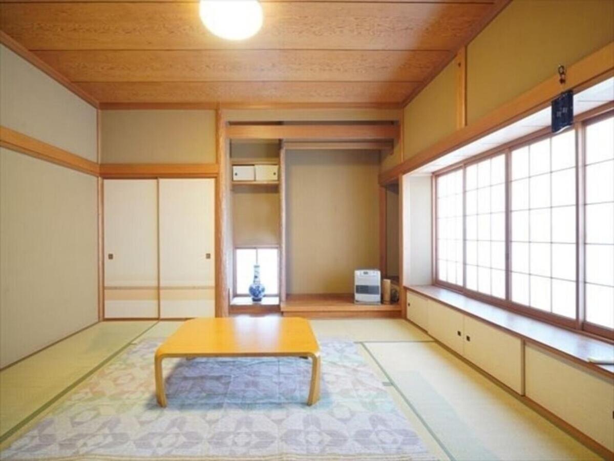 海と駅の近くのゲストハウス海悠 伊東市 エクステリア 写真