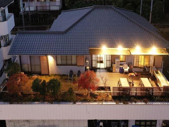 海と駅の近くのゲストハウス海悠 伊東市 エクステリア 写真